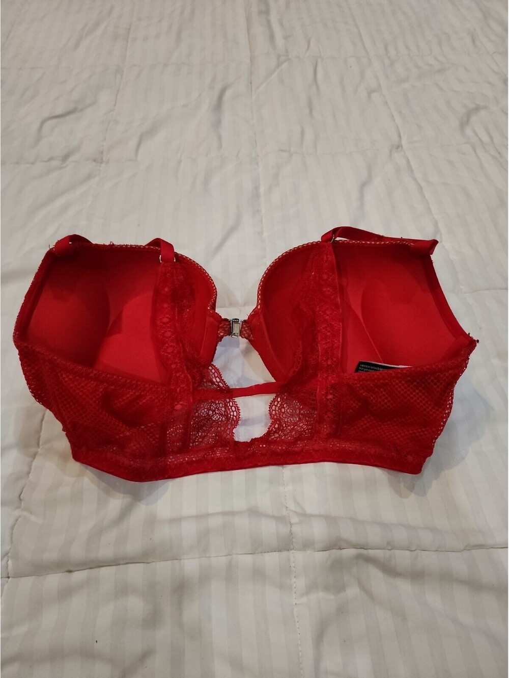 Victoria's Secret Red Sexy Push Up Bra 38C Plunge Bra Lace Racerback Front Close